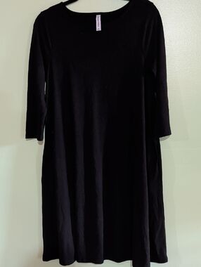 Zenana Outfitters Black Long-Sleeve A-Line Dress